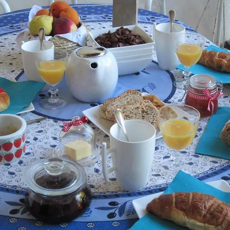 Lilas Et Glycine Bed & Breakfast Dieulefit